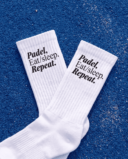 Chaussettes padel Repeat, portées – Padel Lovers Club